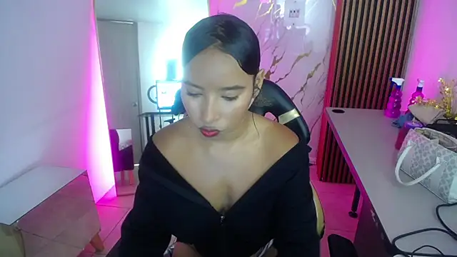 Snapshot of SCARLET_ROUSE_M chatting on 12, 5, 2026 SCARLET ROUSE M online show from 12, 5, 2026