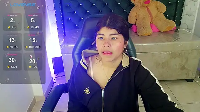 Snapshot of Mia_kittie_m chatting on 12, 5, 2026 Mia kittie m online show from 12, 5, 2026