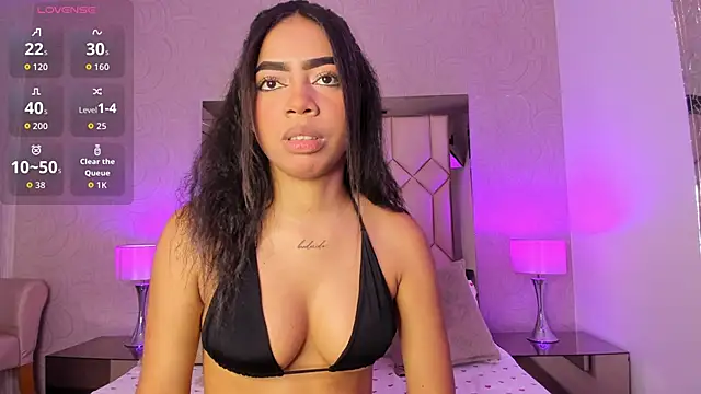 Snapshot of TyraKayne chatting on 19, 5, 2026 TyraKayne online show from 19, 5, 2026