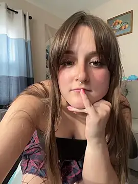 Snapshot of Hazel_Haze chatting on 29, 5, 2026 Hazel Haze online show from 29, 5, 2026