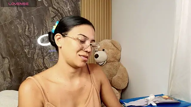 Snapshot of sun_cute chatting on 11, 5, 2026 sun cute online show from 11, 5, 2026