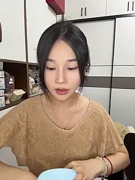 cuteluky18 online show from 27, 5, 2026