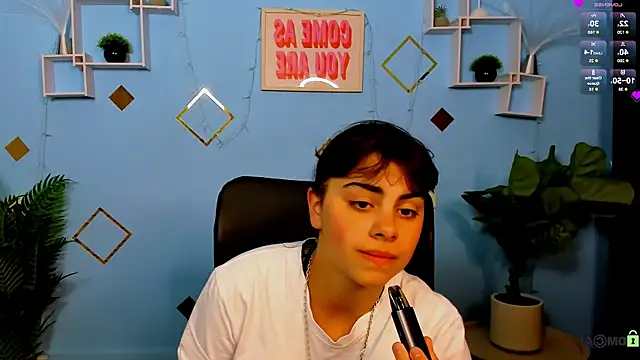 Snapshot of shadow_kiss_ chatting on 30, 6, 2026 shadow kiss online show from 30, 6, 2026