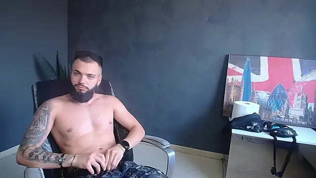 Snapshot of OscarWillss chatting on 27, 6, 2026 OscarWillss online show from 27, 6, 2026