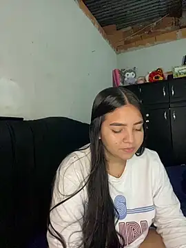 Snapshot of babyy_pervert chatting on 1, 6, 2026 babyy pervert online show from 1, 6, 2026