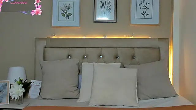Snapshot of EmilyWinter_ chatting on 16, 6, 2026 EmilyWinter online show from 16, 6, 2026