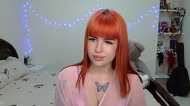 Snapshot of VelvetEmber chatting on 11, 5, 2026 VelvetEmber online show from 11, 5, 2026