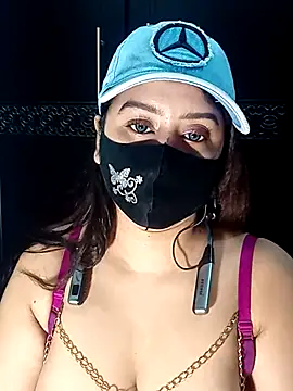 Snapshot of Choco-230 chatting on 15, 7, 2026 Choco-230 online show from 15, 7, 2026