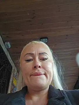 MILFBARBY online show from 22, 9, 2025