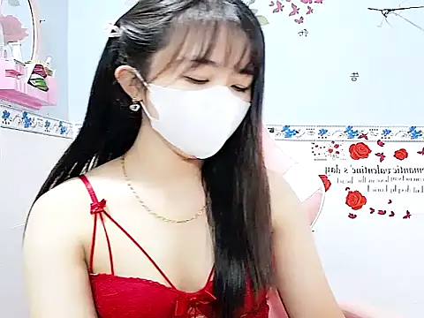Snapshot of Emilysexy_cut chatting on 16, 5, 2026 Emilysexy cut online show from 16, 5, 2026