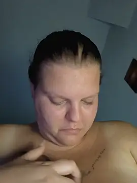 BadMommyyyyy online show from 16, 7, 2026