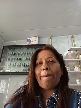 Snapshot of katialatimaecha chatting on 13, 7, 2026 katialatimaecha online show from 13, 7, 2026