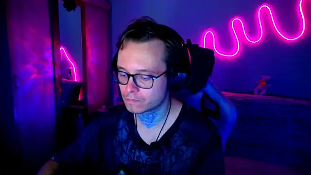 MeLanXolik online show from 6, 7, 2026