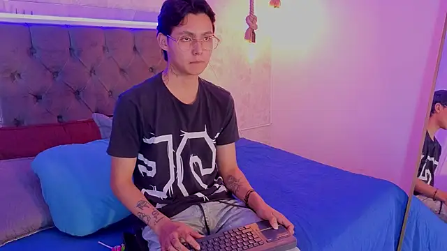 Snapshot of tian_sex chatting on 22, 5, 2026 tian sex online show from 22, 5, 2026