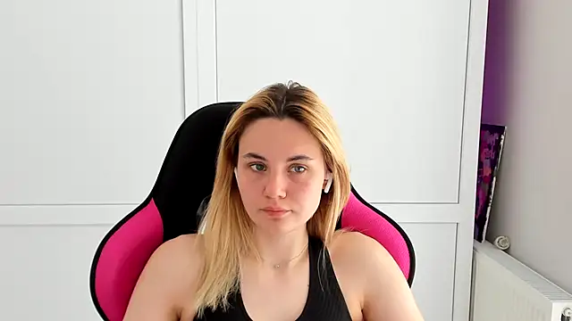 Emma starrs  online show from 27, 5, 2026
