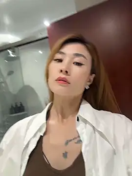 Snapshot of okgirl_23 chatting on 8, 6, 2026 okgirl 23 online show from 8, 6, 2026