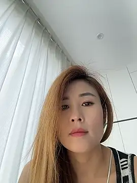 Snapshot of okgirl_23 chatting on 11, 6, 2026 okgirl 23 online show from 11, 6, 2026