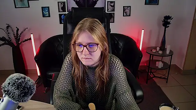 Snapshot of lanafitch chatting on 19, 6, 2026 lanafitch online show from 19, 6, 2026