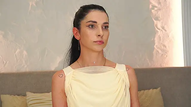 Snapshot of MissSophiee_ chatting on 24, 5, 2026 MissSophiee online show from 24, 5, 2026