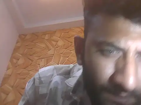 Snapshot of yoursunny001 chatting on 14, 5, 2026 yoursunny001 online show from 14, 5, 2026