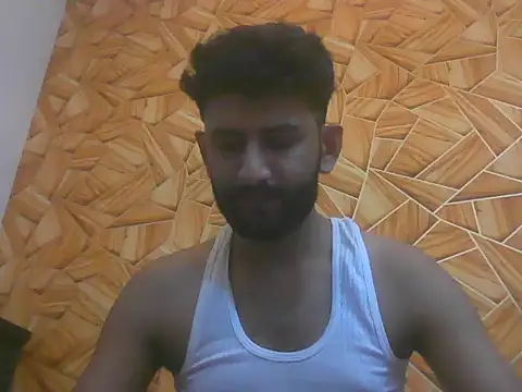 Snapshot of yoursunny001 chatting on 18, 5, 2026 yoursunny001 online show from 18, 5, 2026