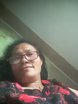 Snapshot of Vieekee chatting on 5, 6, 2026 Vieekee online show from 5, 6, 2026