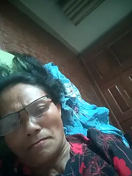 Snapshot of Vieekee chatting on 8, 6, 2026 Vieekee online show from 8, 6, 2026