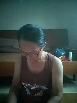 Snapshot of Vieekee chatting on 13, 6, 2026 Vieekee online show from 13, 6, 2026