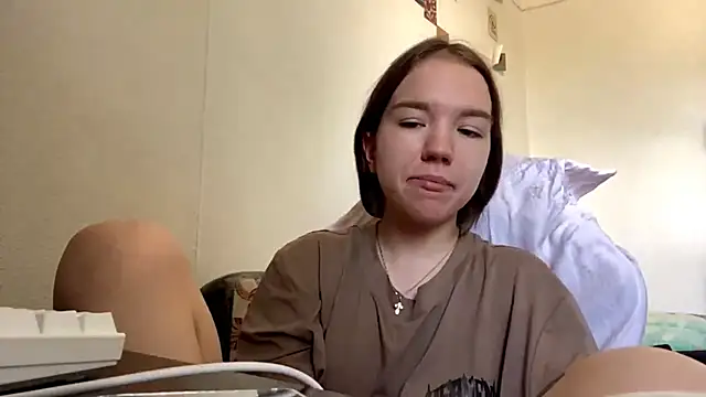 Snapshot of FewerCadre chatting on 25, 5, 2026 FewerCadre online show from 25, 5, 2026