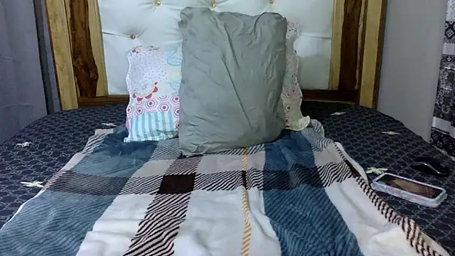 creamyamber online show from 19, 12, 2025