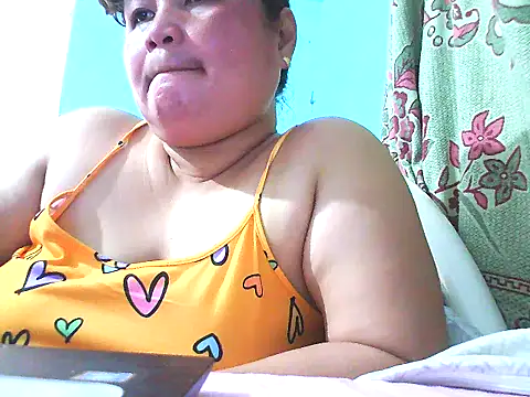 Snapshot of xsweetlover69x chatting on 9, 7, 2026 xsweetlover69x online show from 9, 7, 2026