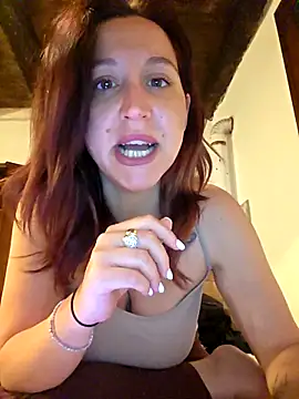 Snapshot of Nicolevellori chatting on 15, 5, 2026 Nicolevellori online show from 15, 5, 2026