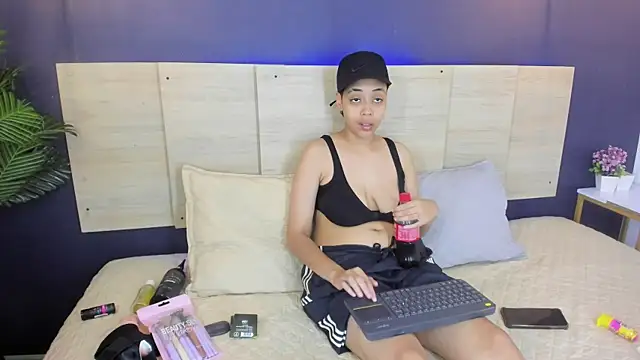 Snapshot of double_charm chatting on 2, 6, 2026 double charm online show from 2, 6, 2026