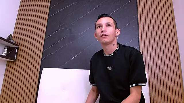 Snapshot of Isak_Berekoa chatting on 21, 5, 2026 Isak Berekoa online show from 21, 5, 2026