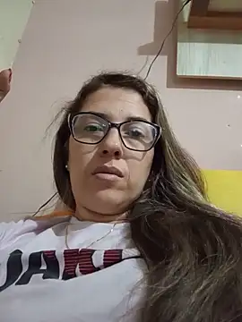 Snapshot of sweet_tifani chatting on 17, 5, 2026 sweet tifani online show from 17, 5, 2026