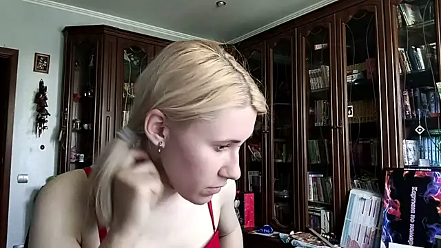 Snapshot of lolkabiolka chatting on 16, 5, 2026 lolkabiolka online show from 16, 5, 2026