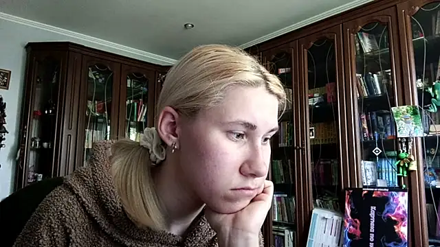 Snapshot of lolkabiolka chatting on 20, 5, 2026 lolkabiolka online show from 20, 5, 2026