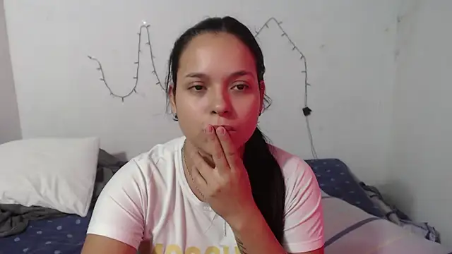 Adaraa garcia03 online show from 10, 6, 2026