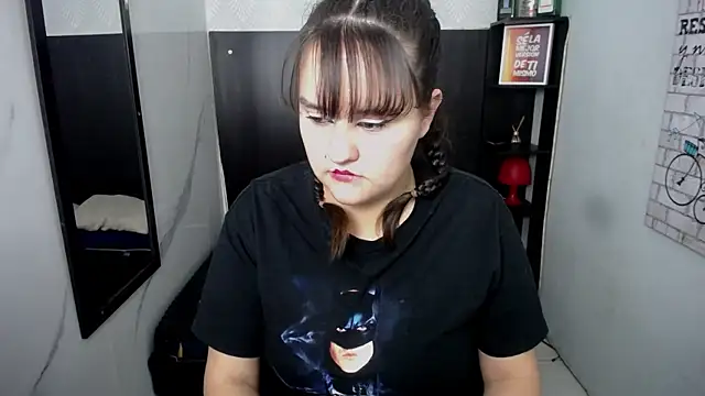 Snapshot of emili_rey chatting on 28, 5, 2026 emili rey online show from 28, 5, 2026