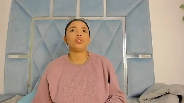 Snapshot of Lucy_asm chatting on 1, 7, 2026 Lucy asm online show from 1, 7, 2026