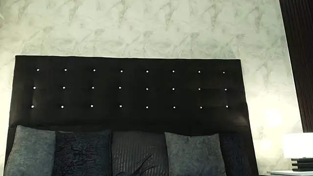 Snapshot of Helena_Luxxx chatting on 15, 5, 2026 Helena Luxxx online show from 15, 5, 2026