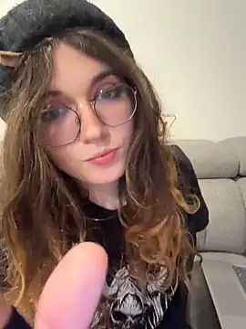 cutypiefull online show from 15, 5, 2026