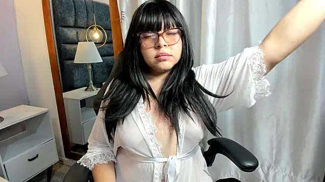 Snapshot of katewinsley chatting on 1, 6, 2026 katewinsley online show from 1, 6, 2026