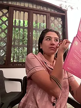 IsabelleMilan online show from 12, 7, 2026