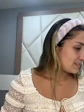 IsabelleMilan online show from 16, 7, 2026