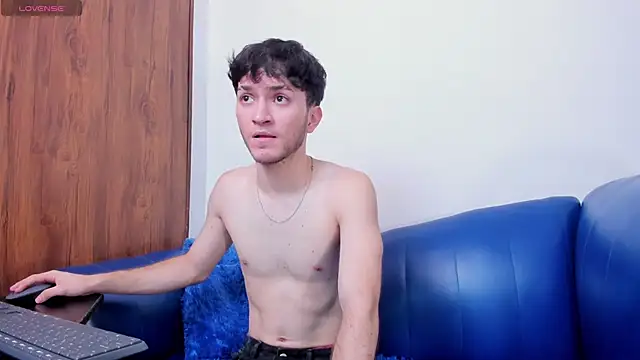 Snapshot of kavencastro chatting on 19, 5, 2026 kavencastro online show from 19, 5, 2026
