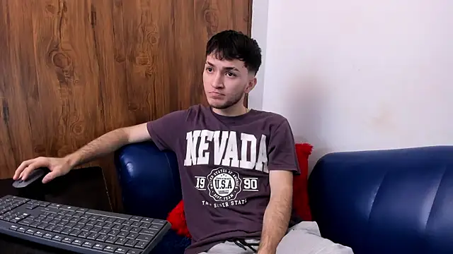 Snapshot of kavencastro chatting on 28, 5, 2026 kavencastro online show from 28, 5, 2026