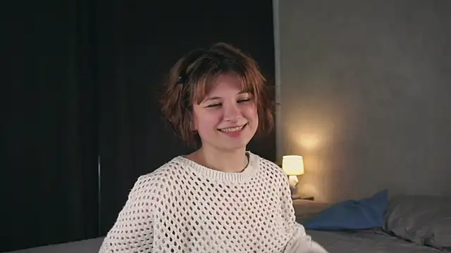 Snapshot of AlesiaPeasel chatting on 4, 7, 2026 AlesiaPeasel online show from 4, 7, 2026