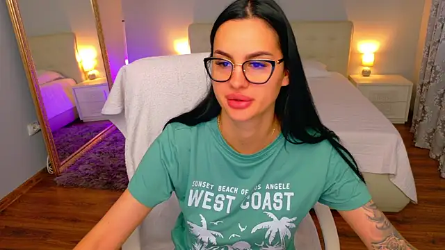 Snapshot of BabyyGirll_ chatting on 17, 7, 2026 BabyyGirll online show from 17, 7, 2026