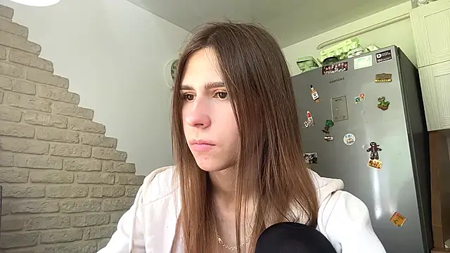 Snapshot of ZaraGuyette chatting on 29, 5, 2026 ZaraGuyette online show from 29, 5, 2026